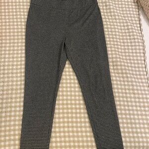 LOFT Black and Creme Houndstooth Leggings/ Work Pants